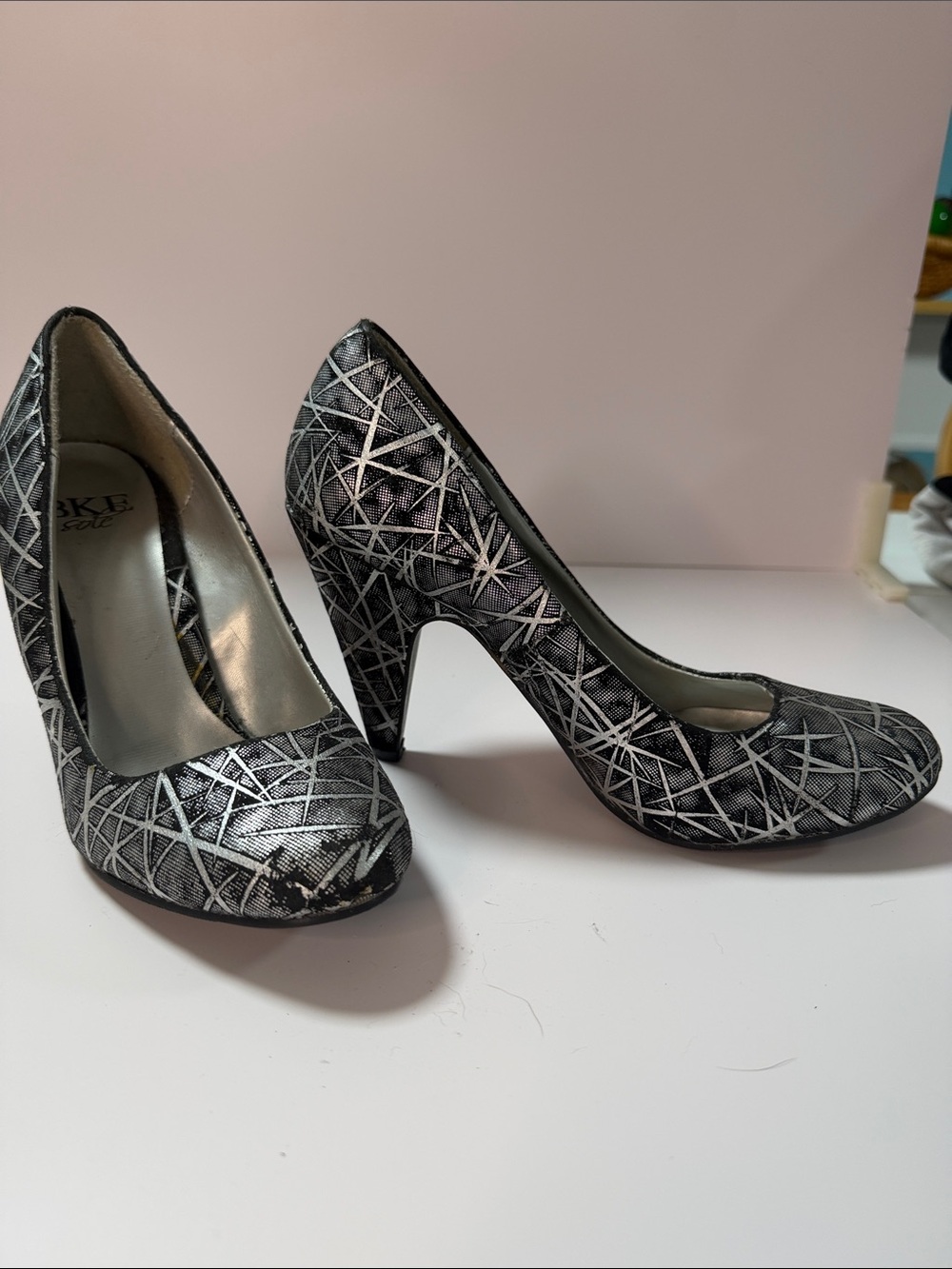 BKE sole Black and Silver Crosshatch High Heels